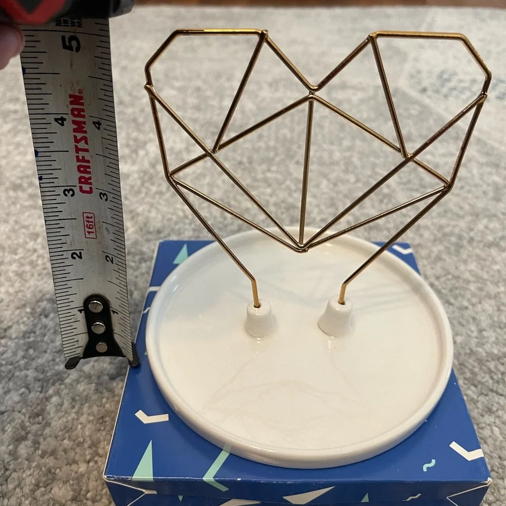 COXET WIRE HEART CERAMIC JEWELRY HOLDER